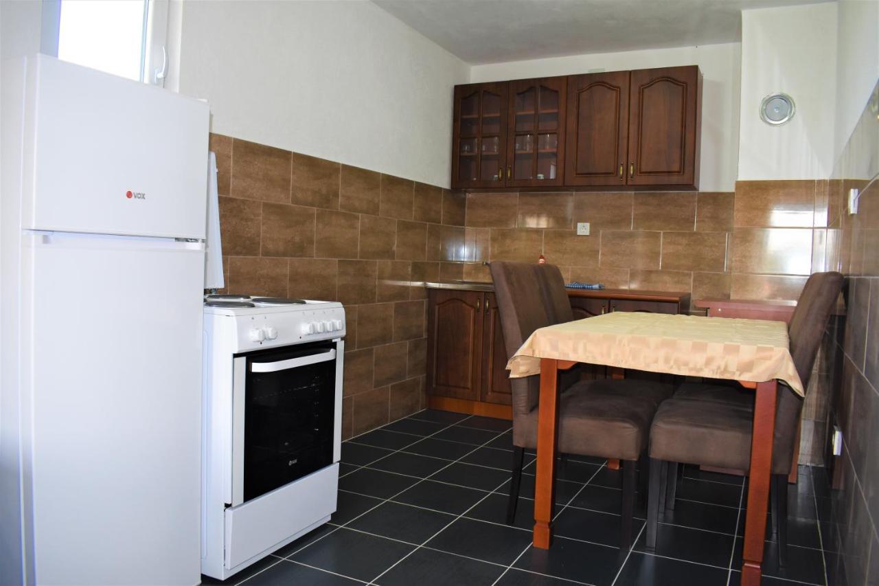Apartmani Mitrovic ชาเบลียค ภายนอก รูปภาพ